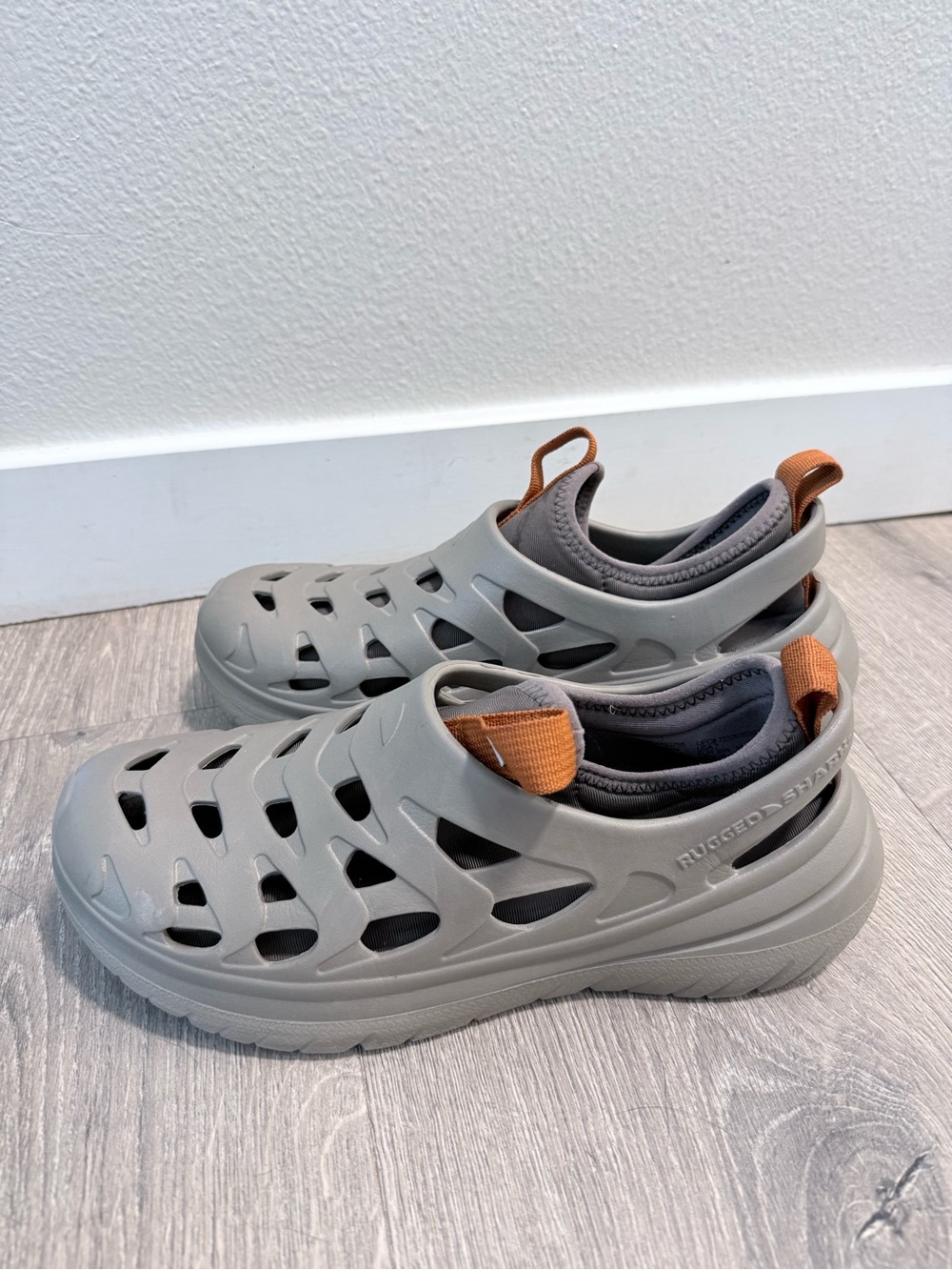 RUGGED SHARK Gray Slip-On Water Shoes with Tan Pull Tabs